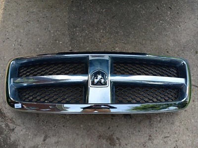 Dodge Ram 1500 2009-2012 parrilla Foto 1 de 4