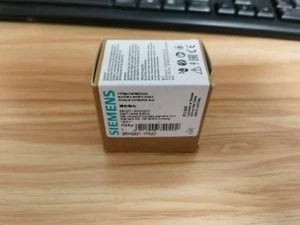 1 Stück Neu Siemens 3RH5921-1FA22 Hilfskontakt 2 Schließer + 2 Schließer im Karton Marke - Bild 1 von 10