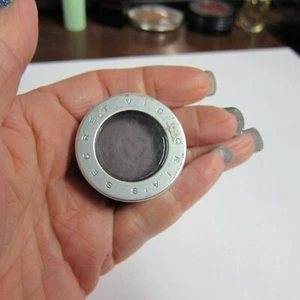 VICTORIA'S SECRET SILK WEAR RICH POWDER EYE COLOUR IN PLUMSTRUCK NEW SEALED - Picture 1 of 2