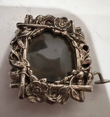 Caballete Art Nouveau miniatura plata esterlina marco de fotos tamaño casa de muñecas antiguo Foto 1 de 4