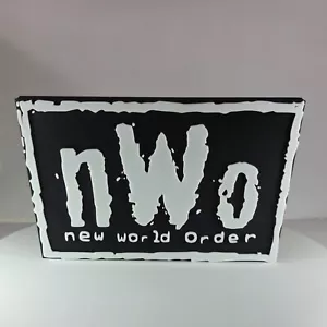 Espositore scaffale autoportante stampato in 3D New World Order NWO | Wrestling - Foto 1 di 6