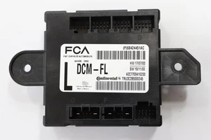 Unidad de módulo de control de puerta delantera izquierda Chrysler Pacifica 2020 OEM 68424451AC - Imagen 1 de 9