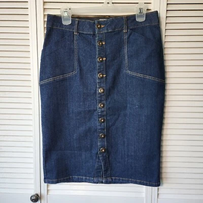 Saia jeans feminina Monroe e botão principal frontal elástica tamanho 8 - Imagem 1 de 4