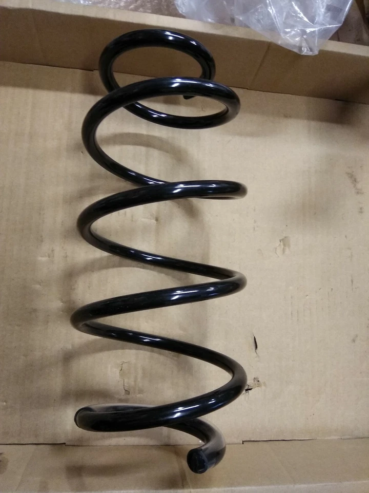 2004-08 vauxhall signum 2.0 turbo front coil spring suplex 3s23333 German made - Image 1 of 4