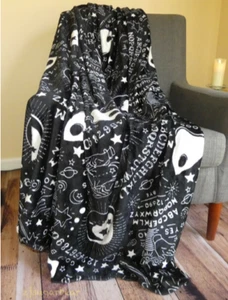 Envogue Throw Blanket Soft Plush Fleece Ouija Board Halloween Skulls Black NWT - Picture 1 of 2