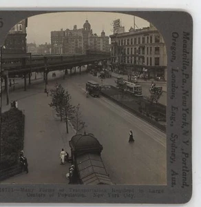Muchas formas diferentes de transporte en la gran ciudad de Nueva York Stereoview c1900 - Imagen 1 de 3