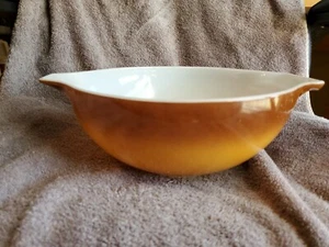 Vintage Pyrex 444 - 4 Quart Mixing Bowl - Cinderella Early American Brown/Orange - Picture 1 of 6