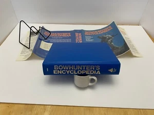 BOWHUNTER'S ENCYCLOPEDIA Dwight Schuh 1987 NEW OLD STOCK 1st Edition - Bild 1 von 15