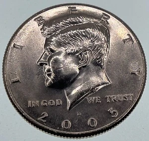 2005 D Kennedy Half Dollar 50C - Circulated - Clad (SKU 174) - Picture 1 of 4