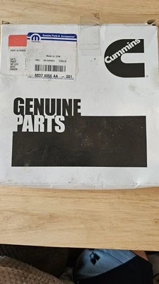 Abrazadera de banda Mopar Cummins V Foto 1 de 4