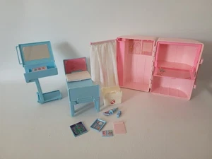 De colección Años 80 Doctor Dr Barbie Cuidado Amoroso Muñeca Juego Habitación Hospital y Accesorios - Imagen 1 de 14