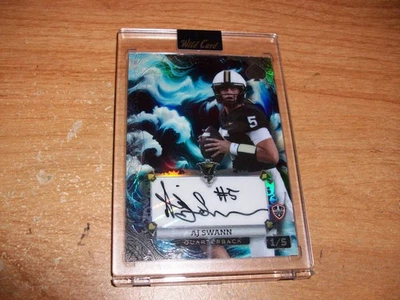 2024 NFL Football Wild Card 7 Card Studs AJ Swann Rookie cartão automático 1/5 - Imagem 1 de 3