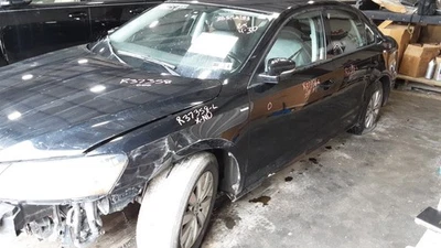 2015 Volkswagen Passat Automatic Transmission OEM 151K Miles - LKQ386212635 - Image 1 of 4