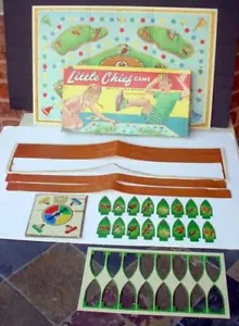 1959 WHITMAN LITTLE CHIEF BRETTSPIEL KOMPLETT SCHÖN EINIGE UNGELOCHTE INDIANER TEILE - Bild 1 von 24