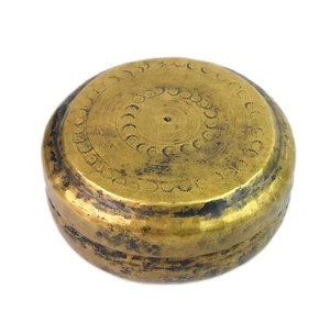 Caja de herramientas de cocina vintage pequeña de latón tallada a mano G66-1096 - Imagen 1 de 8