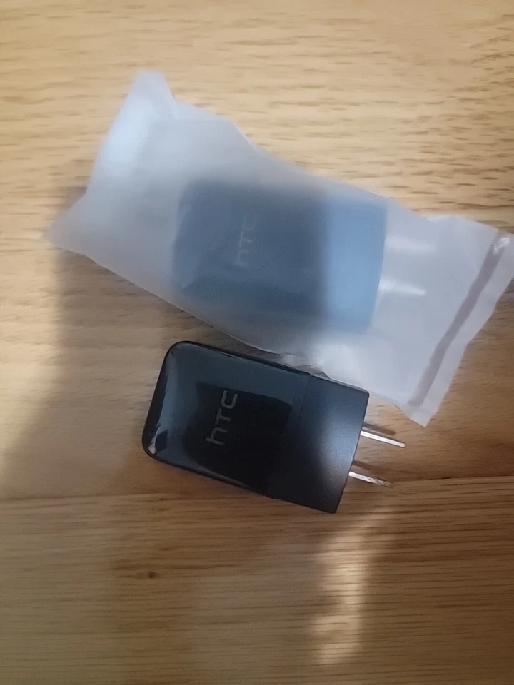 HTC P900-US USB Wall Power Adapter Charger OEM SET 2 - Image 1 of 2