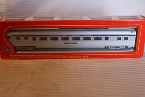 HO Scale IHC, Passenger Coach Car, Atlantic Coast Line, Silver, #1116 - 6631 BNO - Picture 1 of 3