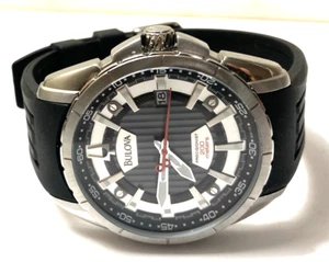 Orologio da polso svizzero Bulova Accutron "Precisionist" 200m quarzo con scatola funzionante! - Foto 1 di 18