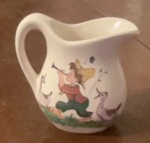 Small Vintage McCoy Pottery Creamer. Bugle Boy Leadin Ducks. Stamped USA 4" Tall - Picture 1 of 5