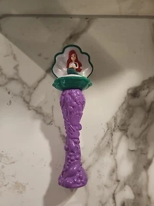 Disney Arielle kleine Meerjungfrau Blasengebläse Stab Muschelschale beleuchtet Musik funktioniert - Bild 1 von 12