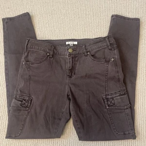 Cabi Womens Size 6 Brown Slim Stretch Cargo Pants - Picture 1 of 6