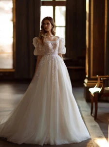 Romantic Lace Appliques Wedding Dresses A-Line Tulle Sequin Beaded Bridal Gowns - Picture 1 of 8