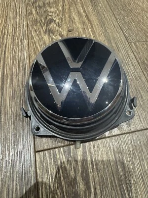 Genuine Volkswagen Polo 2018 Onwards Boot Handle Release Badge 5G9827469 — 第 1/4 张图片