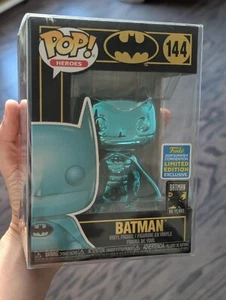 Funko Pop! Heroes: Batman Teal Chrome SDCC 2019 Shared Exclusive  - Bild 1 von 5