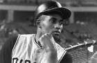Portrait Of Pittsburgh Pirates Roberto Clemente Baseball 1968 OLD PHOTO 1