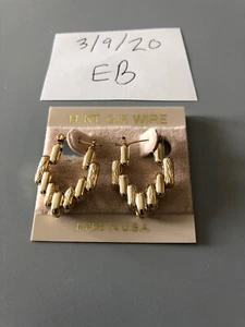 Bonitos pendientes en tono dorado - Imagen 1 de 6