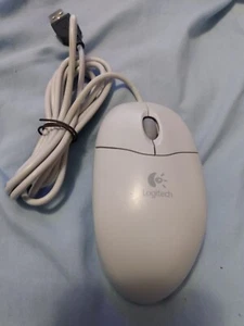 LOGITECH OPTICAL MOUSE USB M-UV96 PREOWNED 831139-B000 WORKING - Picture 1 of 5