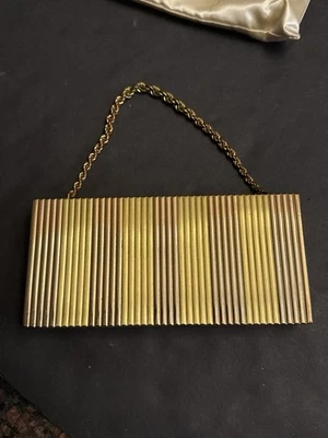 Cartera clutch compacta vintage Evans tono dorado para damas con peine encendedor espejo Foto 1 de 4