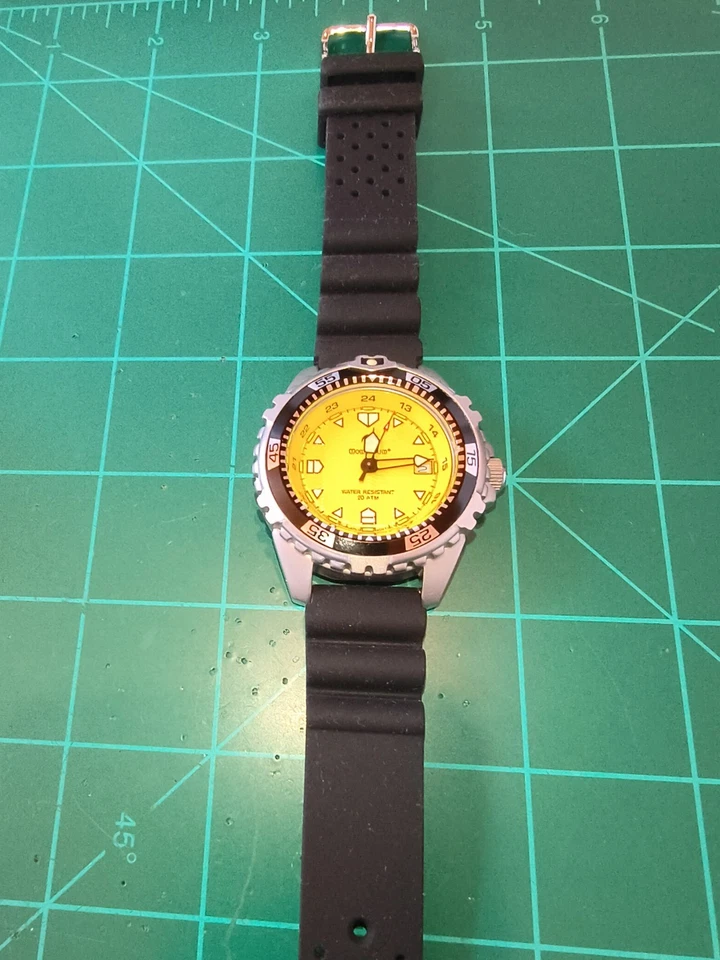 40 мм импульс M1 мужской кварц дайв-часы AC серии 0033 DV00.1M12.364 желтый циферблат - Изображение 1 из 4