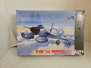Hobby Craft HC1260 B-58 1st Supersonic Aircraft Sealed Model Kit 1/144 - Picture 1 of 3