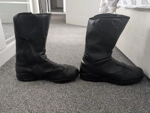 Mens Alpinestars Motorcycle Boots Leather Gore-Tex Good Condition EU44 UK9.5 Blk - Picture 1 of 16