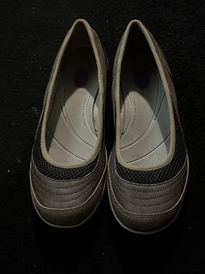 Zapatos sin cordones Teva talla 6,5 Makena bailarina marrón claro cómodos nuevos en caja Foto 1 de 4