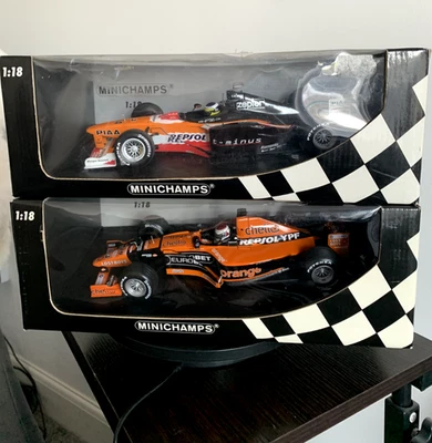 LOTTO LAVORO DI 2 MINICHAMPS - 1:18 F1 FRECCE J. VERSTAPPEN - REPSOL PEDRO DE LA ROSA - Immagine 1 di 4