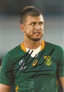 SOUTH AFRICA RUGBY: HANDRE POLLARD SIGNED 6x4 WORLD CUP PHOTO+COA *PROOF* - Picture 1 of 2
