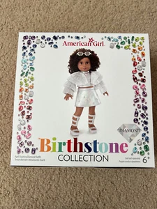 Completo Aprile Collezione Birthstone American Girl - NUOVO IN SCATOLA - Foto 1 di 1