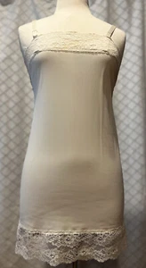 vintage maidenform slip size 30 - Picture 1 of 6