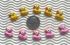 20 pcs x 3/4" Hand Painted Resin Baby Duck Duckies Flatback Cabochons SB144 - Picture 1 of 3