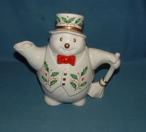 VINTAGE LENOX HOLIDAY SNOWMAN TEAPOT - 1998 - EXCELLENT USED CONDITION - Picture 1 of 5