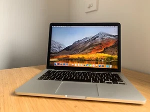 Apple MacBook Pro (13-inch, 2015) 2.7 GHz Intel i5 128GB/8GB - SWEDISH KEYBOARD - Picture 1 of 8