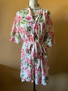 Show Me Your Mumu Kimono mit Blumenmuster und Bindeband Taille Morgenmantel Einheitsgröße - Bild 1 von 5