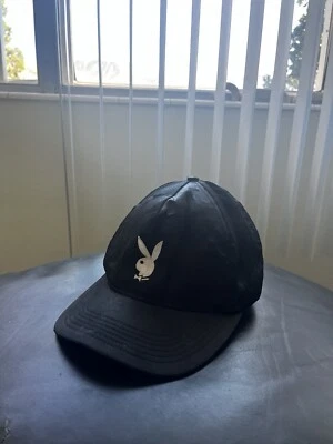 Supreme 花花公子黑色缎面平沿帽棒球帽 — 第 1/3 张图片