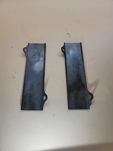 1939 1940 Cadillac Lasalle Valve Lifter Block Oil Deflecting Plates Set of 2 - Picture 1 of 3