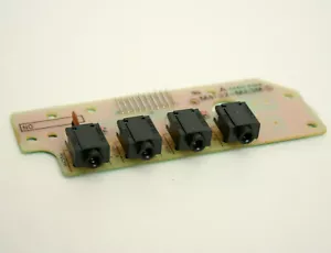 Piezas para teclado eléctrico Realistic ConcertMate 700 - gatos de entrada y salida - Imagen 1 de 3