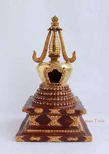 Estupa o Chaitya o aleación de cobre parcialmente dorado de 12,5" Patan, Nepal - Imagen 1 de 5