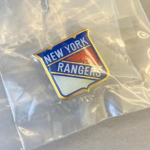 Vintage New York Rangers NHL Hockey Pin Gold Blue Red White - Picture 1 of 3