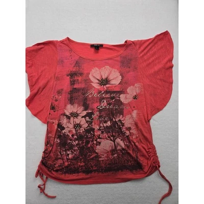 Top para mujer Style & Co. Coral Floral Believe Dream manga acanalada lateral Foto 1 de 4